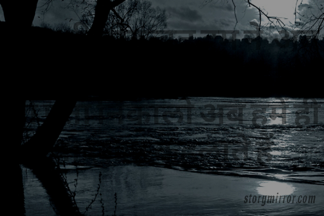 छोड़ दी मोहब्बत हम ने  अब पत्तों की बाजी खेलते हैं कोई भी पता निकालो अब हमें ही बादशाह कहलाते हैं