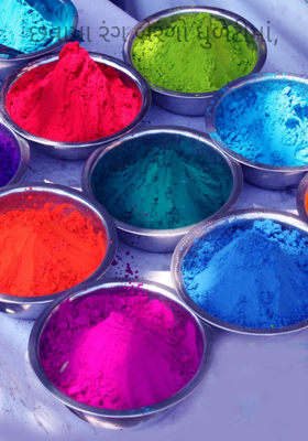 છવાયા રંગ બેરંગો ધુળેટીમાં