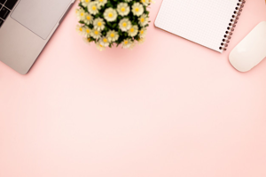 "है जिससे देश की शान
     ऐसी है मेरी हिन्दी महान"