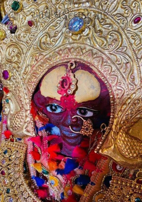 આવે ઘડી ઘડી યાદ