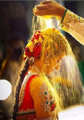 હોળી - રોમાન્સ 