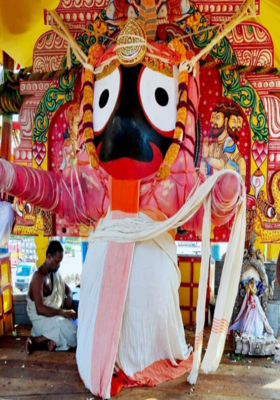 ଜପେ ତୁମ ନାମ କର ହେ କରୁଣା