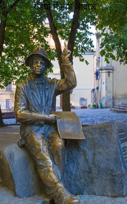 रेडियो में नयी आवाज 