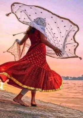 ओढणी ( चारोळी )