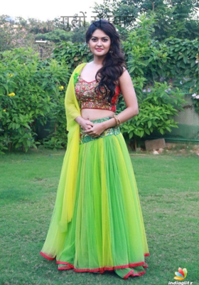 गुलों से प्यार