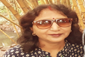 स्त्री मन.. 
तूल न दे कर हंँस देती हूँ, पर तकलीफ मुझे भी होती है,
बात भले ही सुन लेती हूँ, पर बार बार सुनकर 
खीझ होती है, 
हर किसी का ध्यान रखती हूँ, पर उसकी भी सीमा होती है, 
खुद पर कभी ध्यान नहीं देती हूँ, शायद यही गलती होती है। 
  --पूनम झा 'प्रथमा' 
जयपुर 


