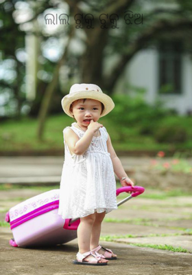 ଲାଲ ଟୁକୁ ଟୁକୁ ଝିଅ 