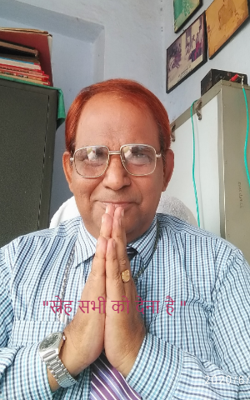 स्नेह सभी को देना है