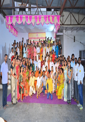 शिक्षक व माजी विद्यार्थी स्नेह