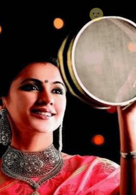 କରବା ଚୌଥ 🌝