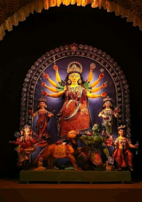 ঘরেই দুর্গা