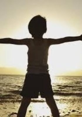 पुन्हा जावं वाटतं बालपणात