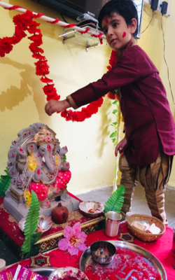 चाँद सा टुकड़ा