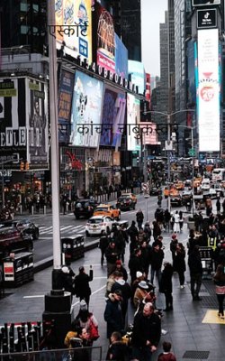 एस्कॉर्ट                      सौ कांचन चाबुकस्वार