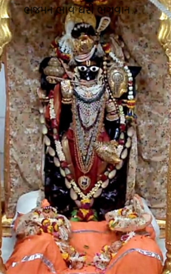 ભજ મન ભાવ ધરી ભગવાન