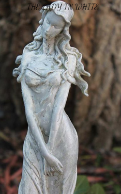 The Lady In White