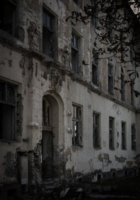 బీ47 గదిలో ...??