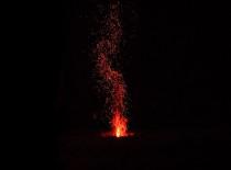 “खुशी तू सौदा मैं”