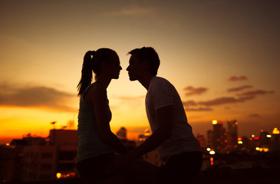 थोड़ा मुस्कुरा दो ना