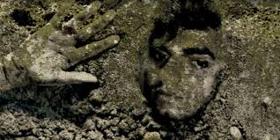 अब मुस्कुरायेंगे कैसे